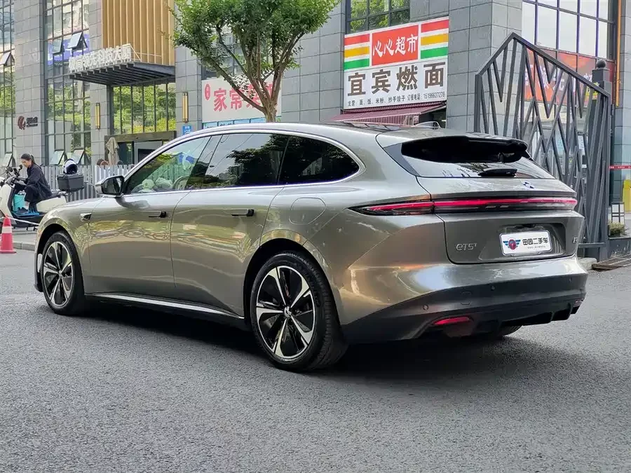 NIO ET5T