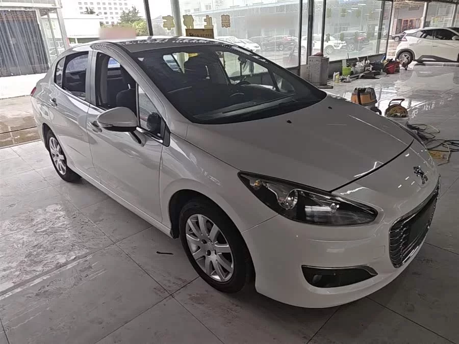 Peugeot 308