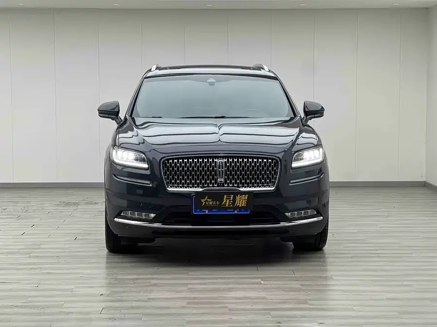 Lincoln Navigator