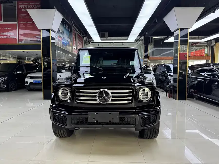 Mercedes Benz G-rated