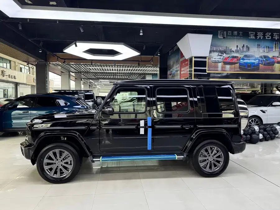 Mercedes Benz G-rated