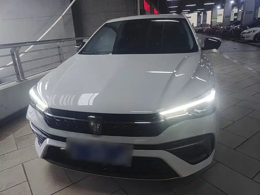 Roewe i5