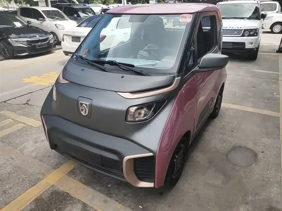 Baojun E200