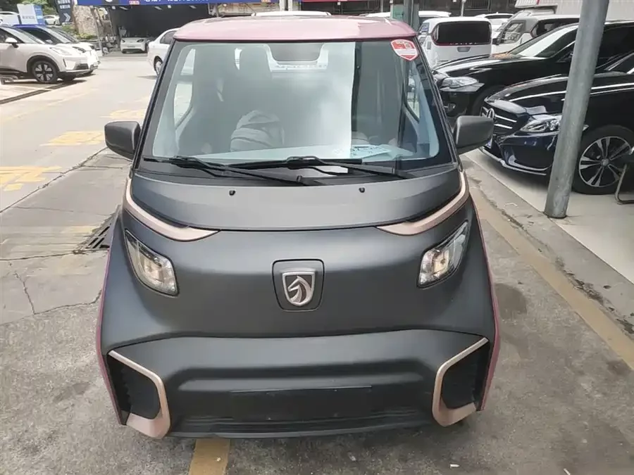 Baojun E200