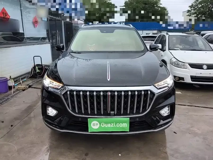 Hongqi HS5