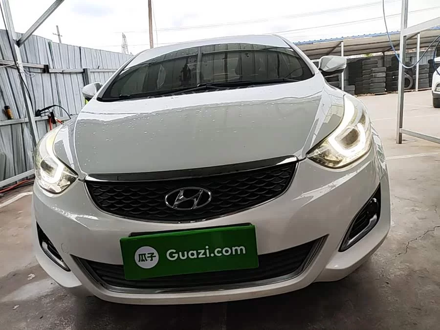 Hyundai Elantra
