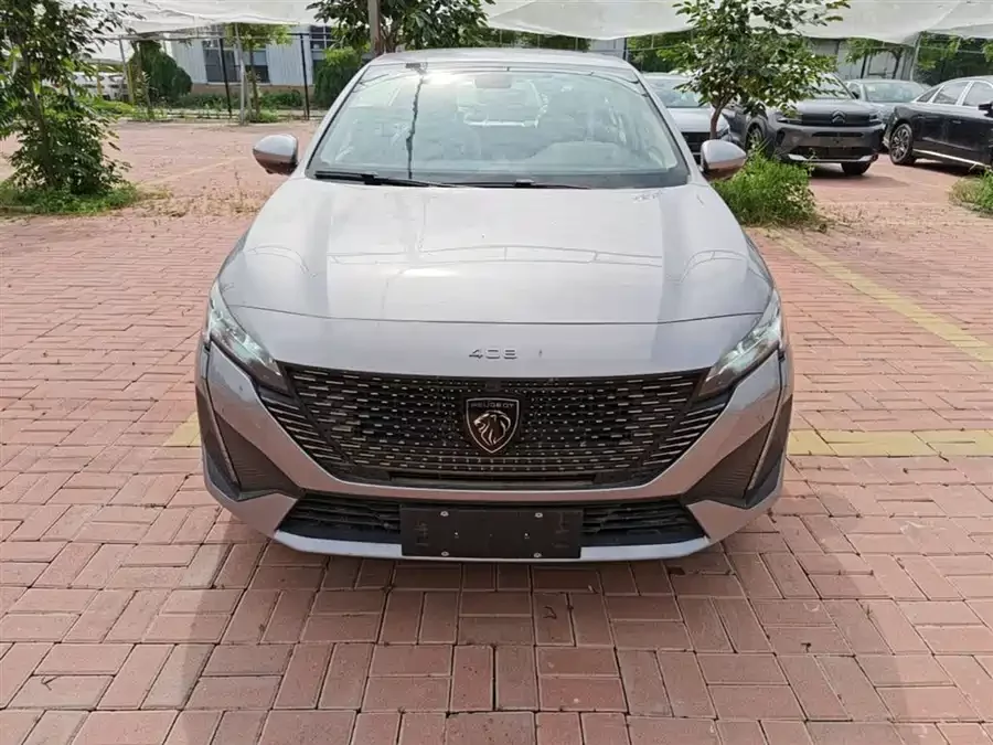 Peugeot 408