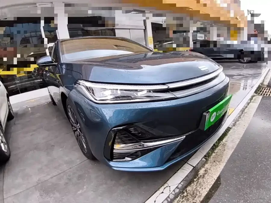 Geely Galaxy A7 EM