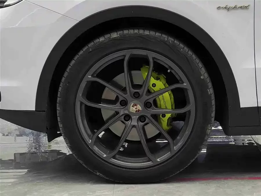Porsche Cayenne New Energy