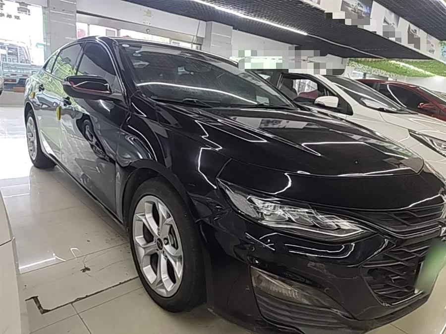 Chevrolet Malibu XL