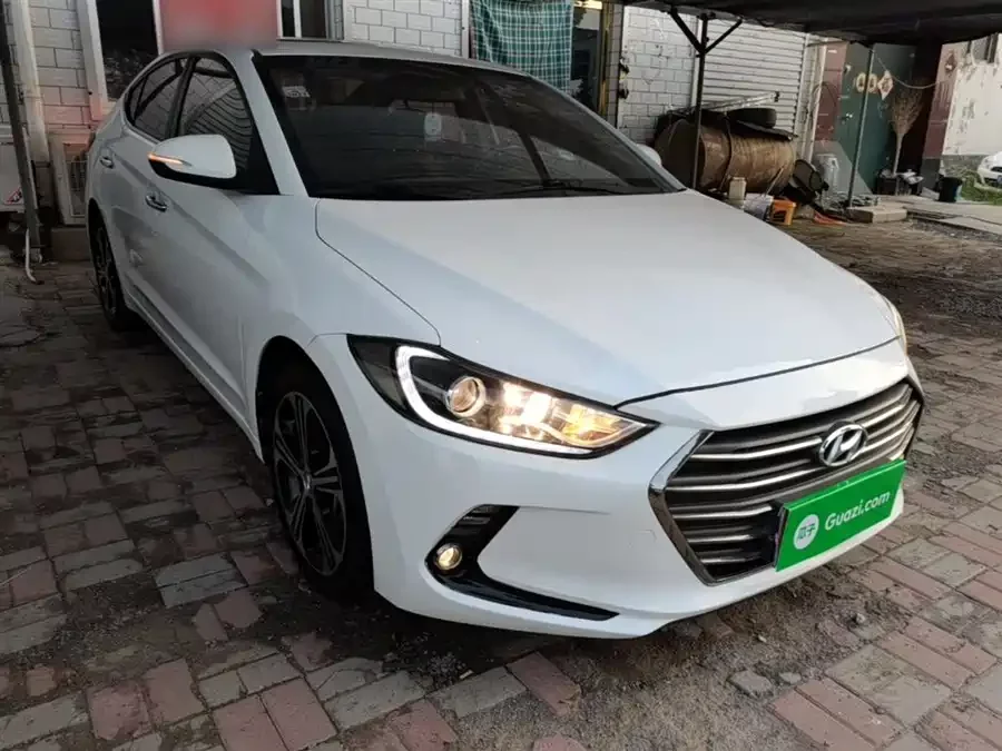 Hyundai elantra