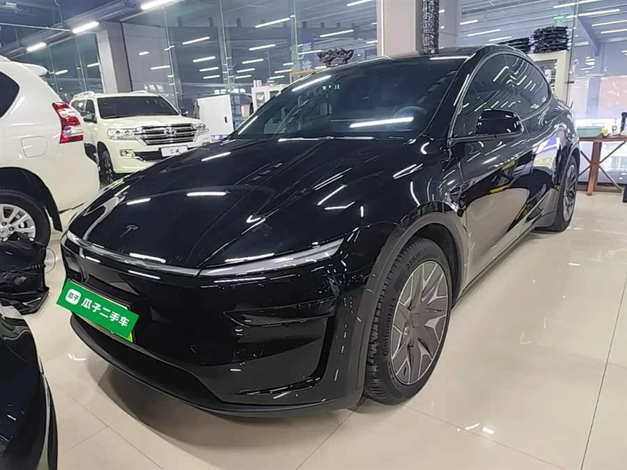 Tesla Model YL