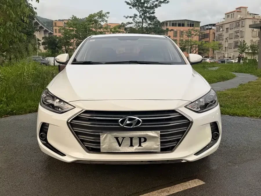 Hyundai elantra