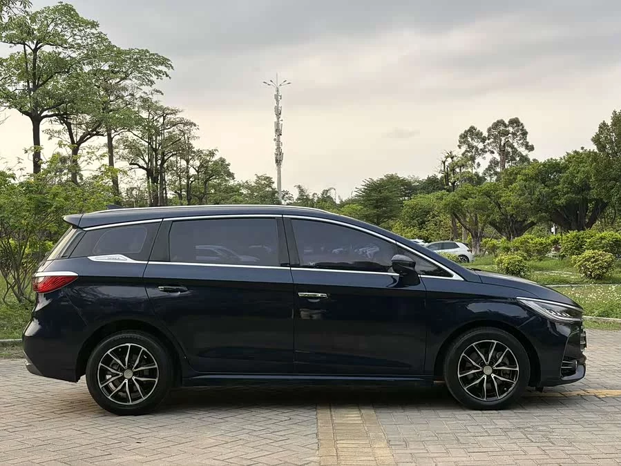 BYD Song MAX