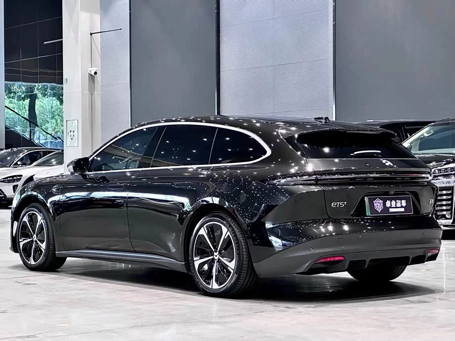 NIO ET5T