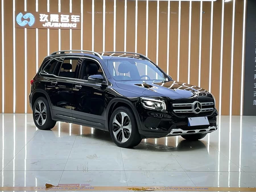 Mercedes Benz GLB