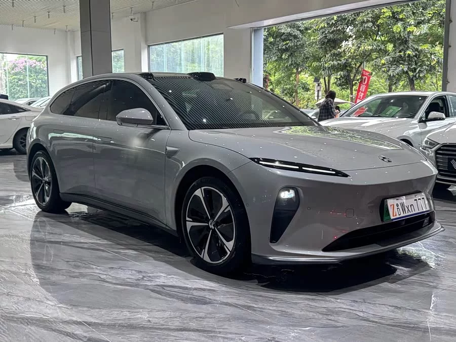 NIO ET5T