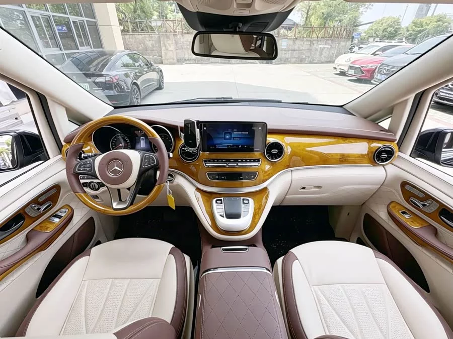 Mercedes Benz Class V