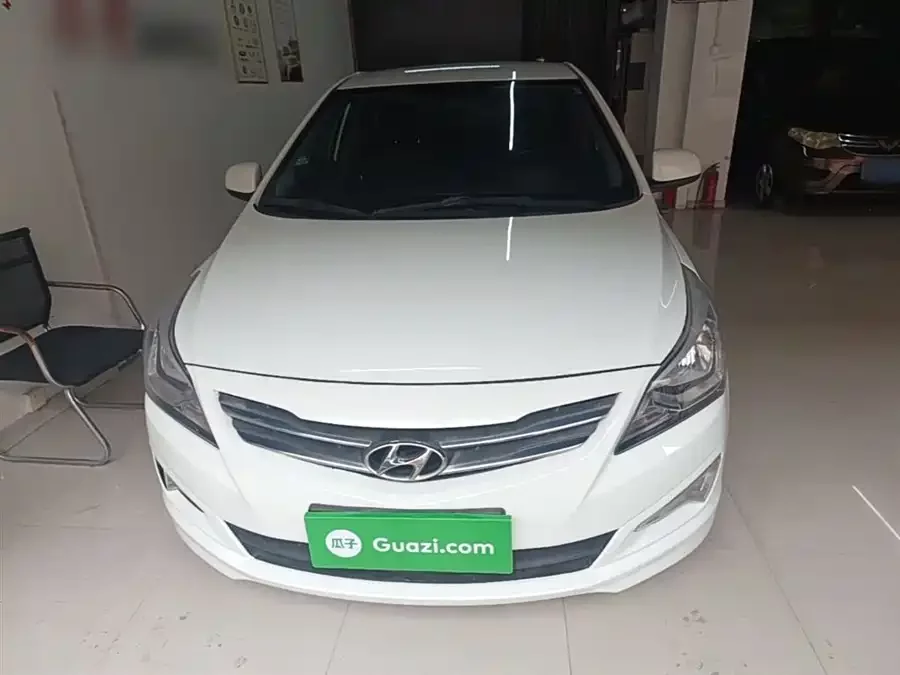 Hyundai Rena