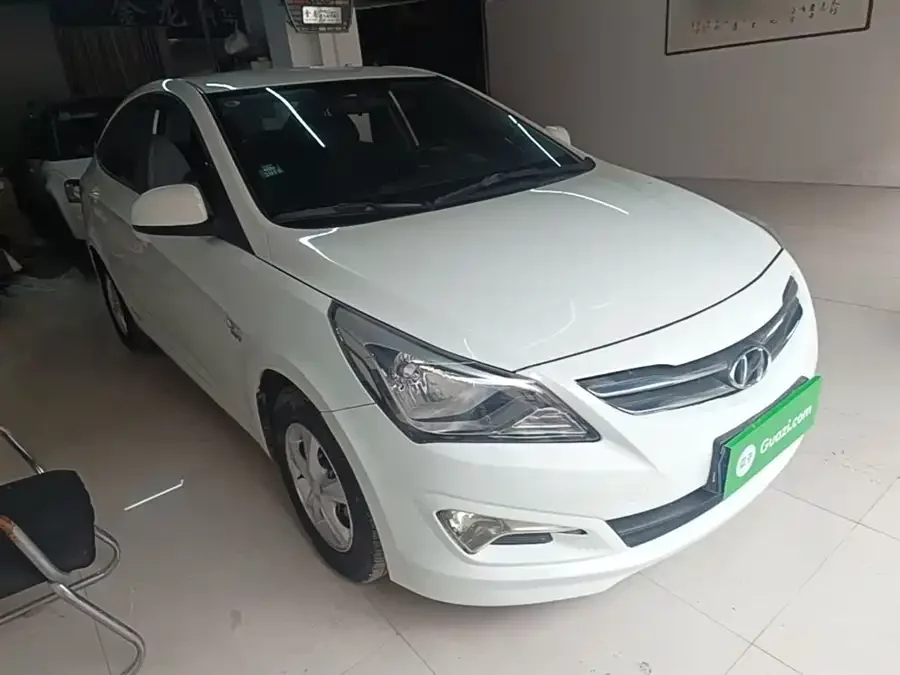Hyundai Rena