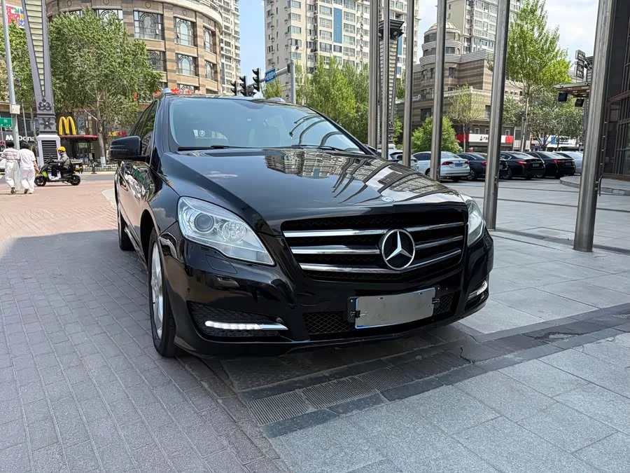 Mercedes Benz R-rated