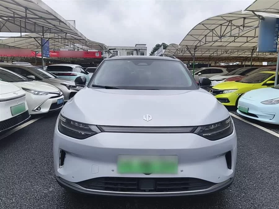 Leapmotor C11