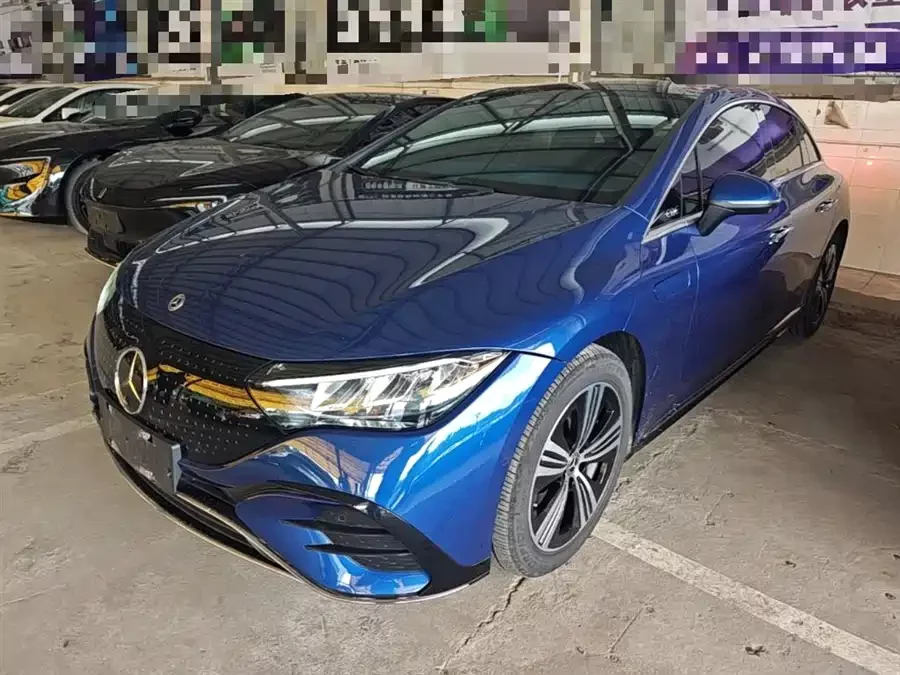 Mercedes Benz EQE