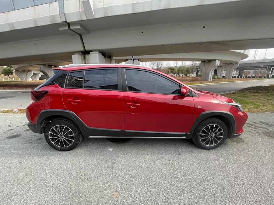 Toyota YARiS L