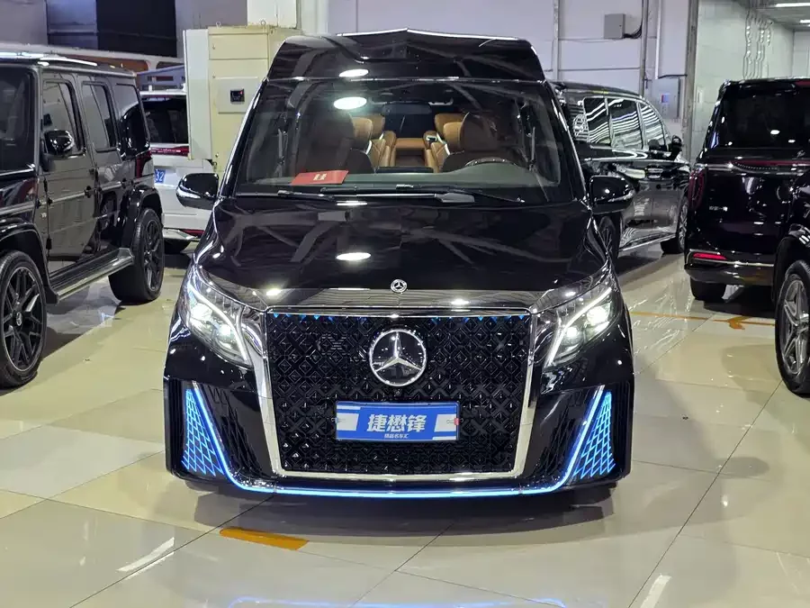 Mercedes Benz Class V