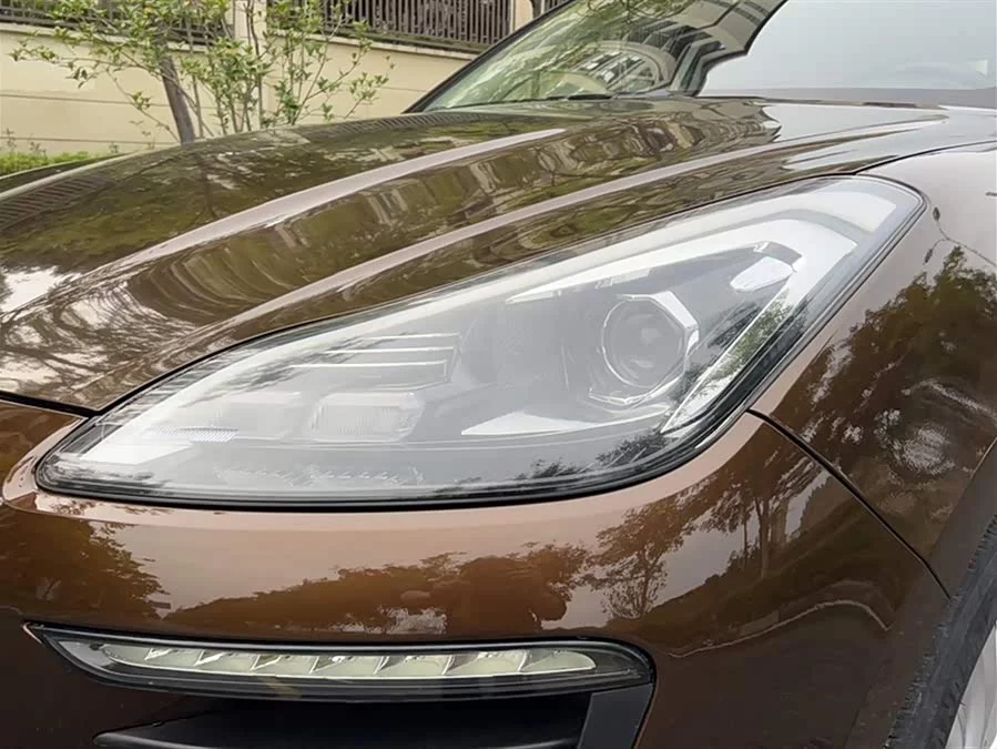 Zotye SR9