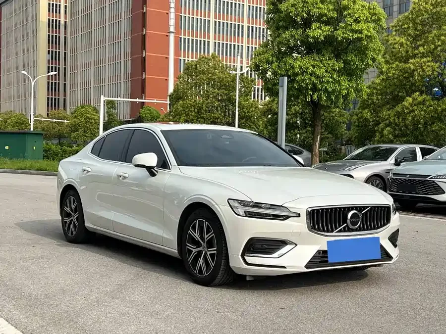 Volvo S60