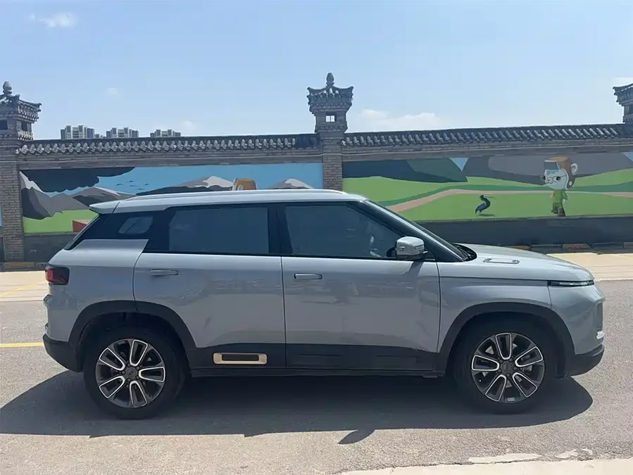 Geely ICON