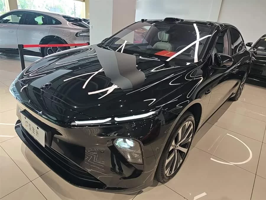 NIO ET7