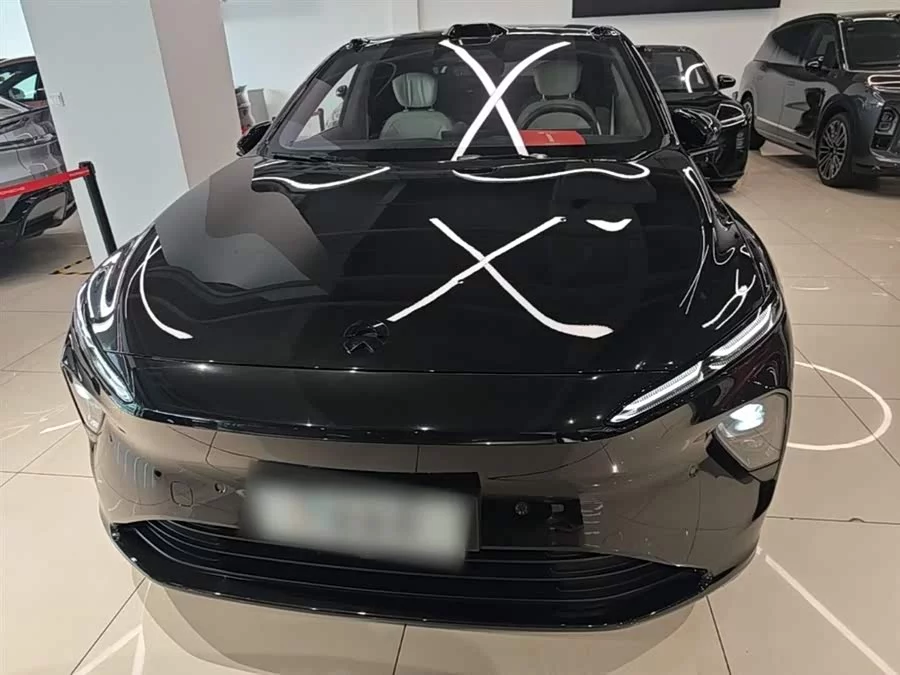 NIO ET7