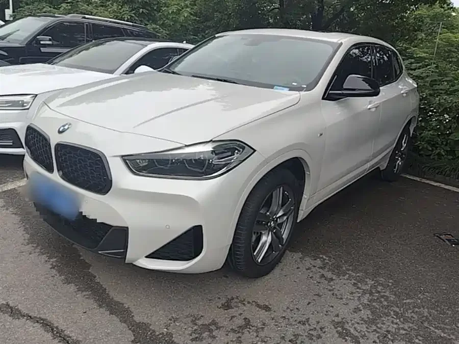 BMW X2