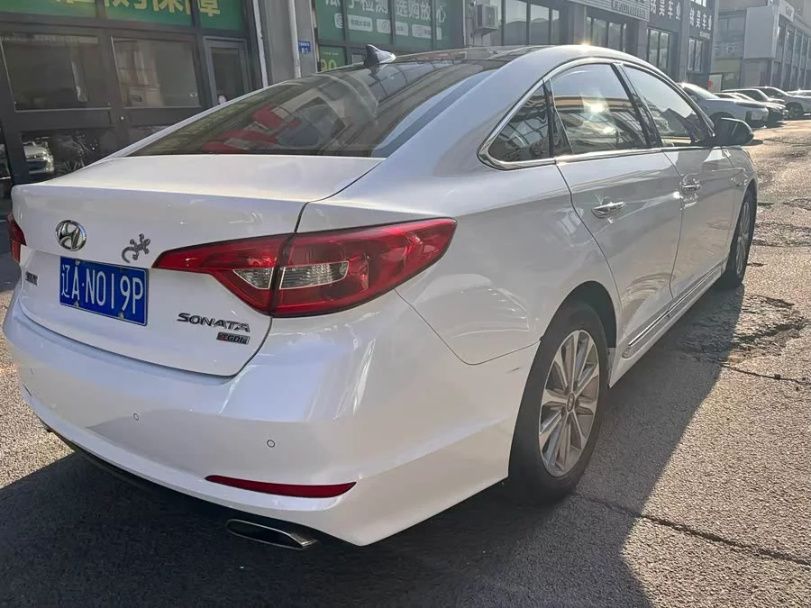 Hyundai Sonata