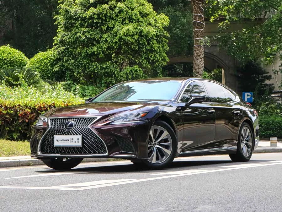 Lexus LS