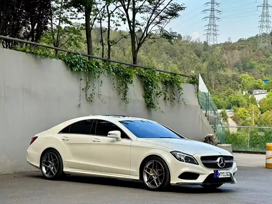 Mercedes Benz CLS