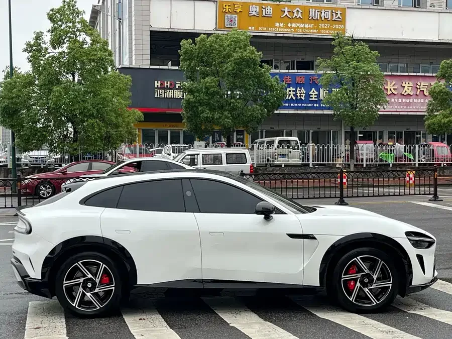 Xiaomi YU7