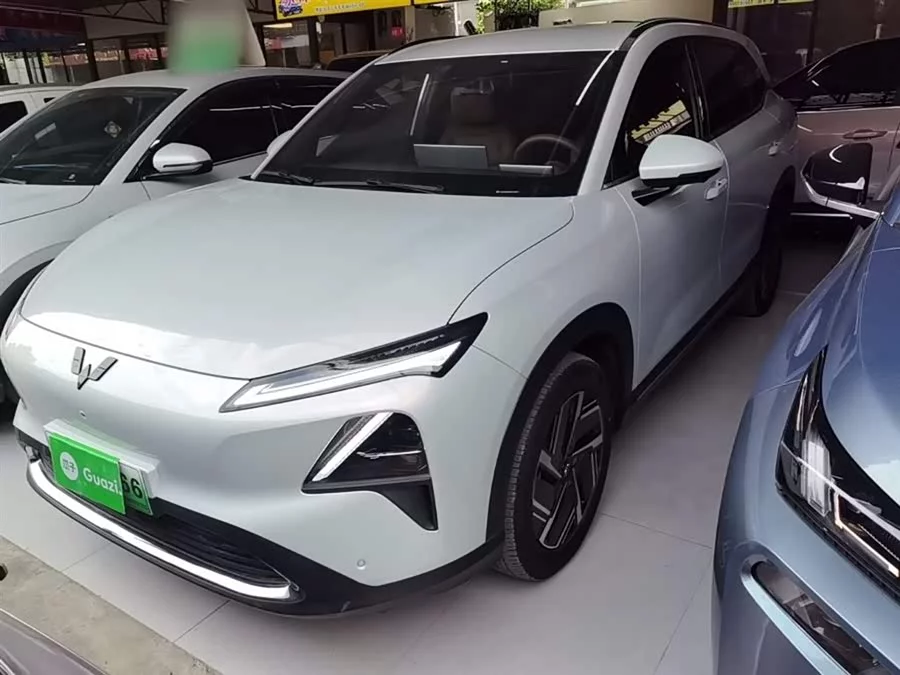 Wuling Starlight S