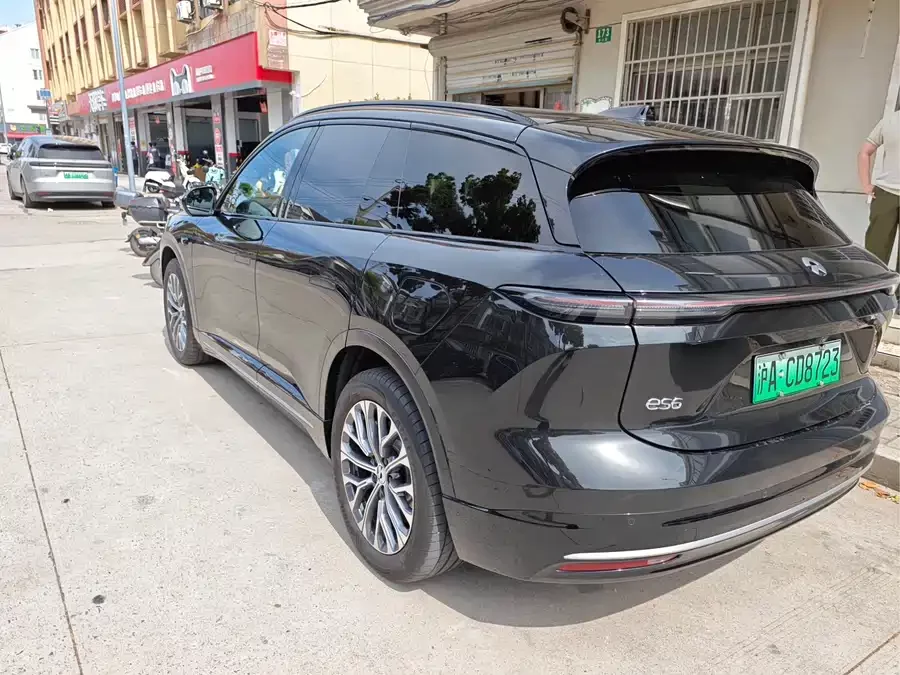 NIO ES6