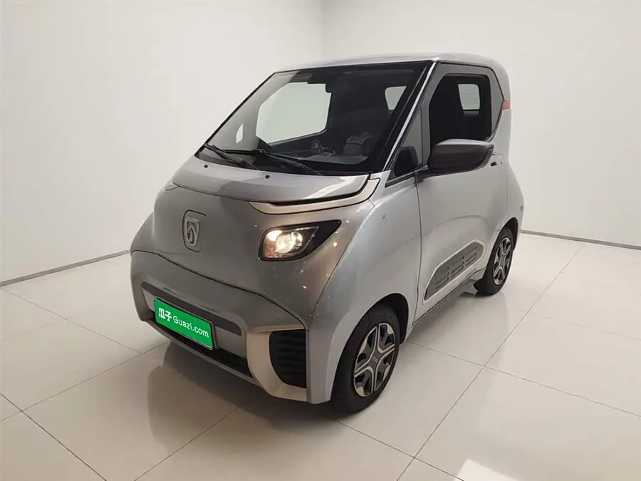 Baojun E200