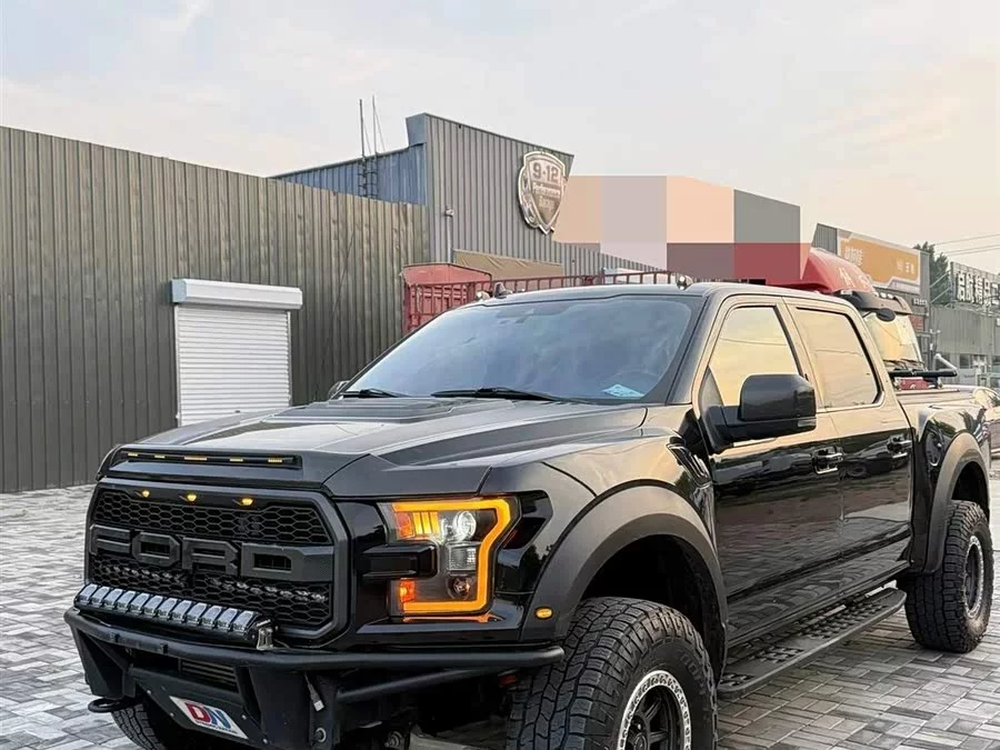 Ford F-150 Raptor