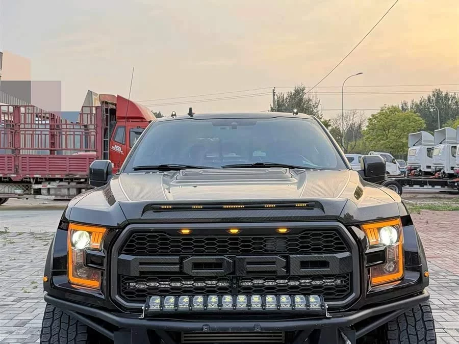 Ford F-150 Raptor