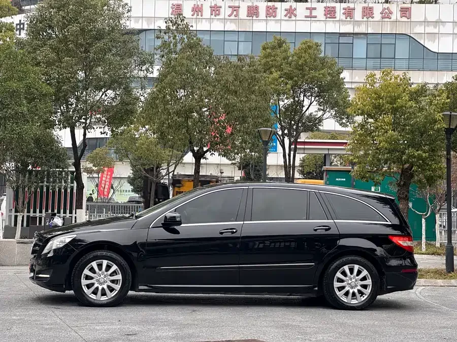 Mercedes Benz R-rated