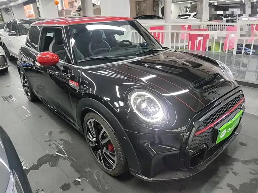 MINI JCW