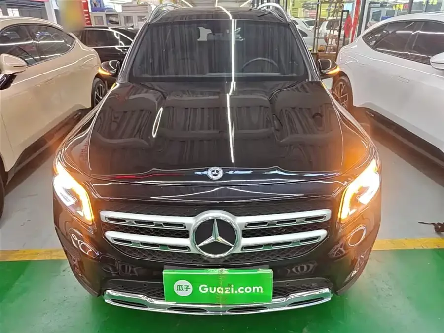 Mercedes Benz GLB