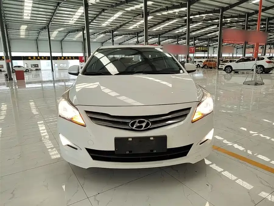 Hyundai Rena