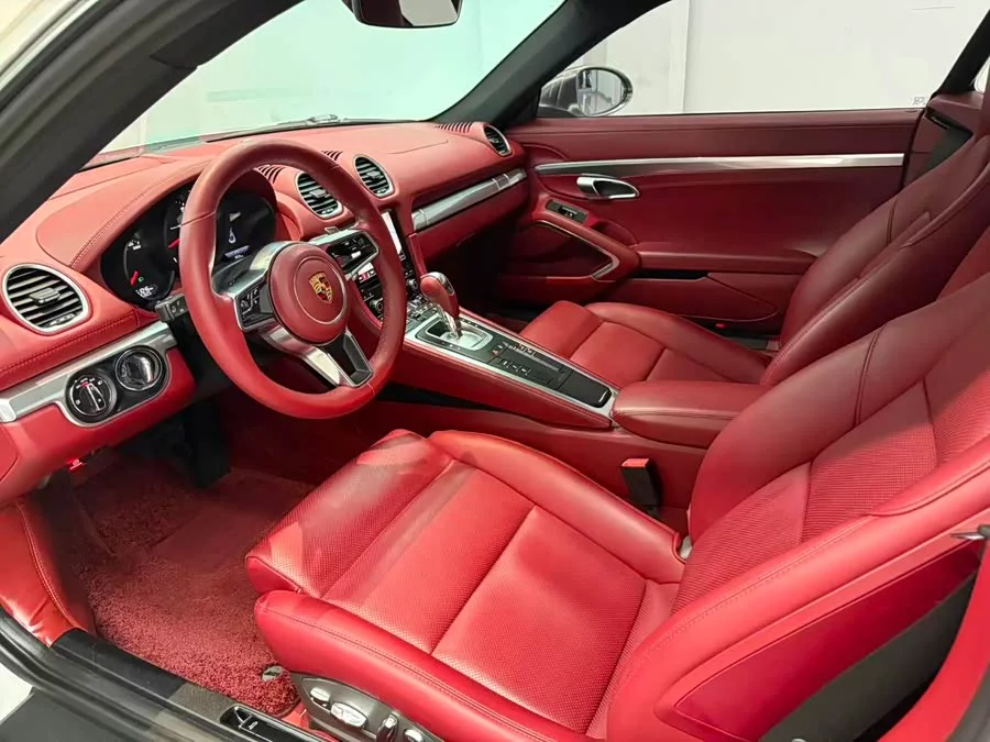 Porsche 718