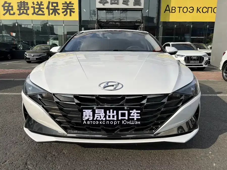 Hyundai Elantra